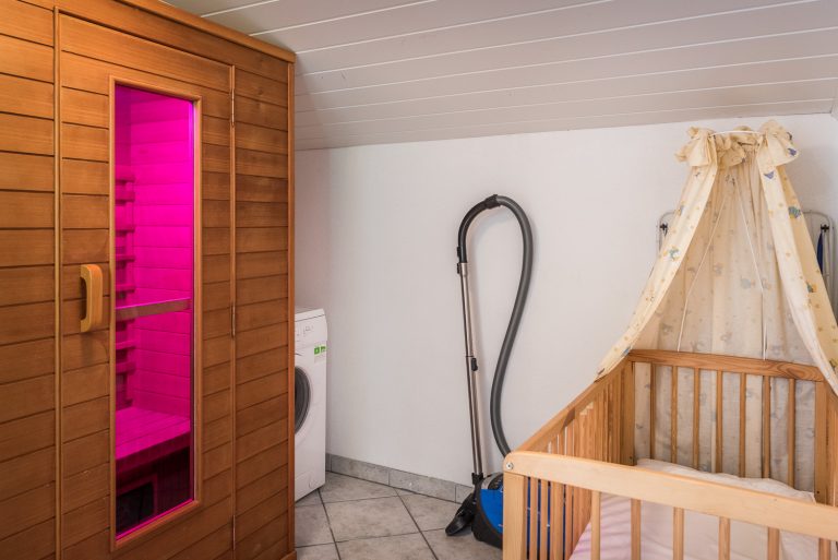 17_Ferienwohnung_Chalet_Schlossblick_Wellness1.jpg
