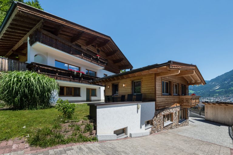 Ferienhaus Chalet Schlossblick - Vomp
