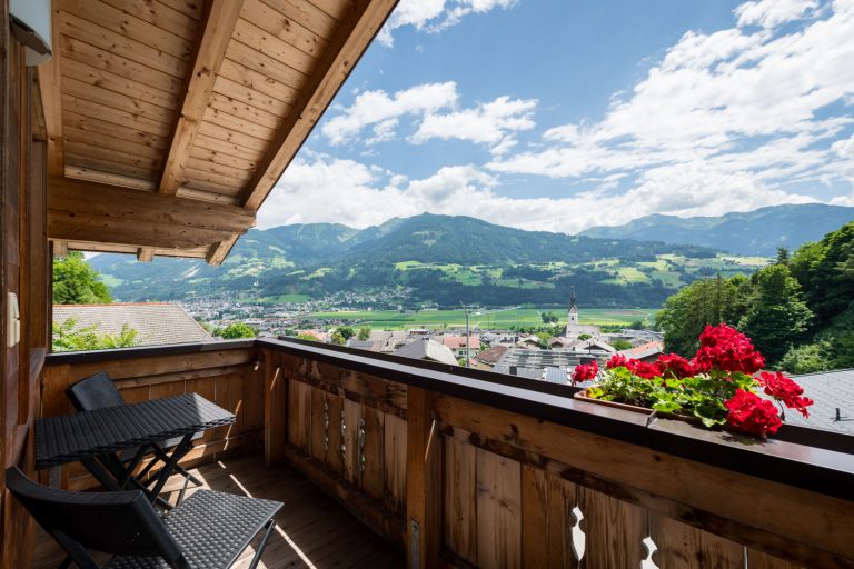 Ferienhaus Chalet Schlossblick - Vomp
