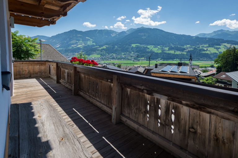 Ferienhaus Chalet Schlossblick - Vomp